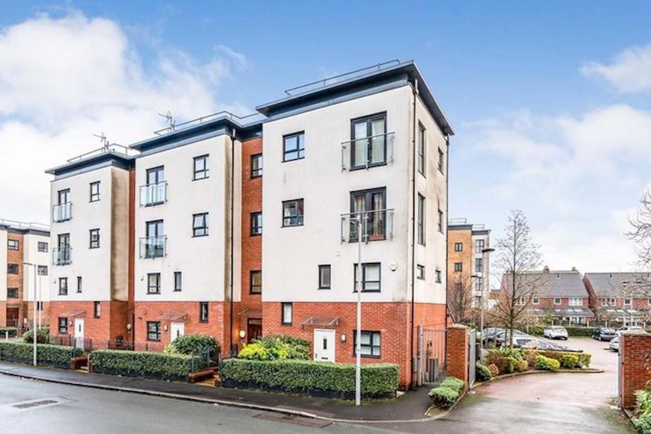 Modern & Stylish Apartment - Whyte Place Salford Манчестер Экстерьер фото